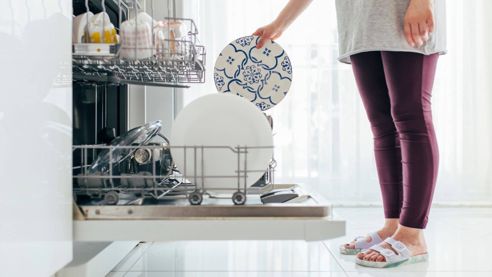 Keep Your Dishwasher Running Smooth for Post-Feast Cleanup