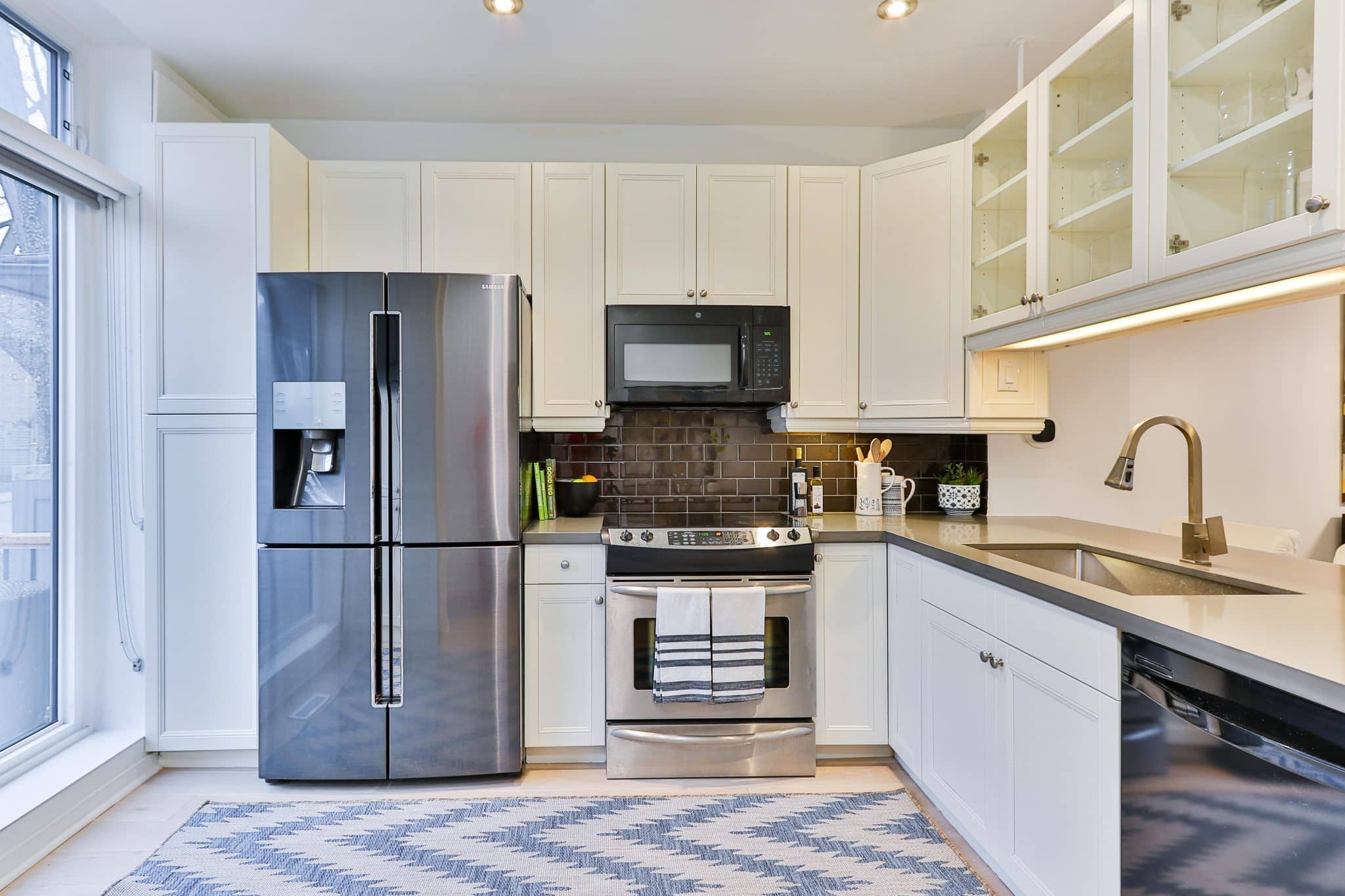 Repairing vs. Replacing Appliances: How to Make an Informed Decision